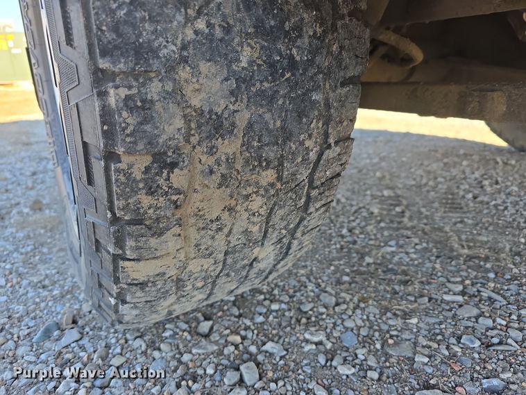 image for item LW9991 2013 Dodge Ram 1500 Quad Cab pickup truck