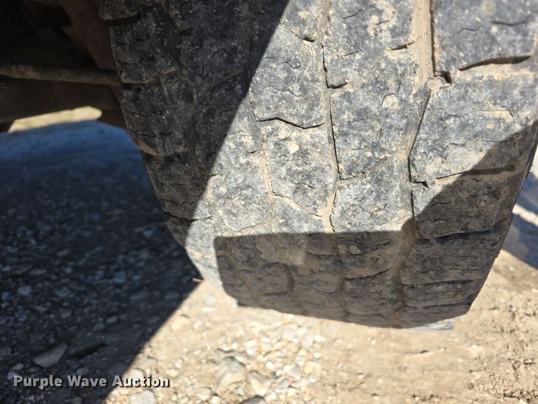 image for item LW9991 2013 Dodge Ram 1500 Quad Cab pickup truck