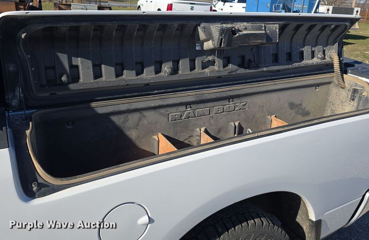 image for item LW9992 2013 Dodge Ram 1500 Quad Cab pickup truck