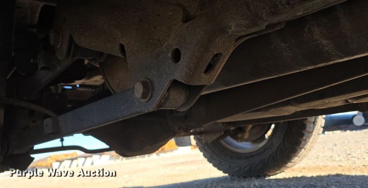 image for item LW9992 2013 Dodge Ram 1500 Quad Cab pickup truck