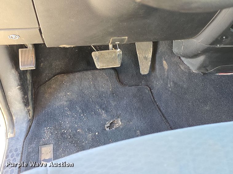 image for item LW9992 2013 Dodge Ram 1500 Quad Cab pickup truck