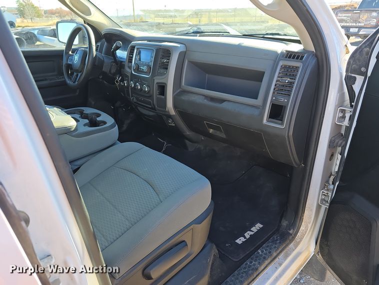 image for item LW9992 2013 Dodge Ram 1500 Quad Cab pickup truck