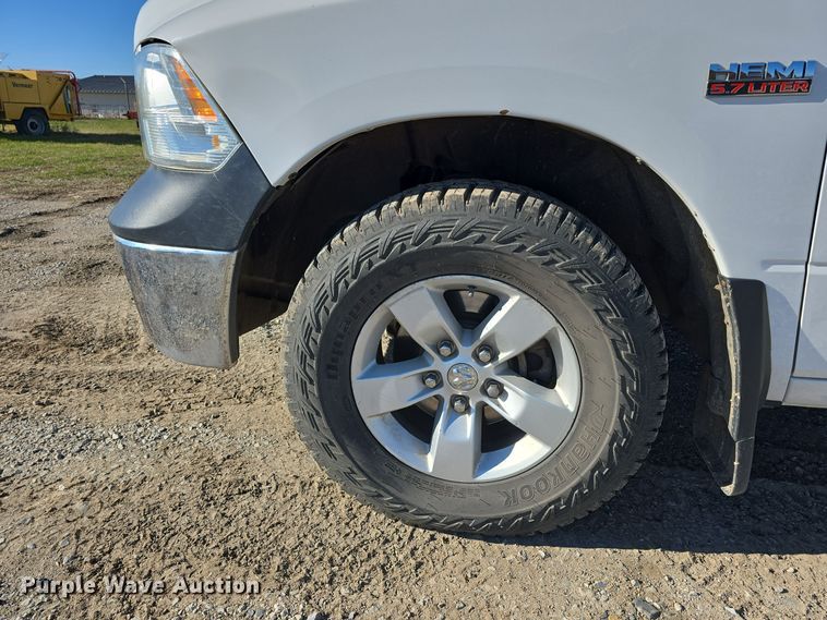 image for item LW9992 2013 Dodge Ram 1500 Quad Cab pickup truck