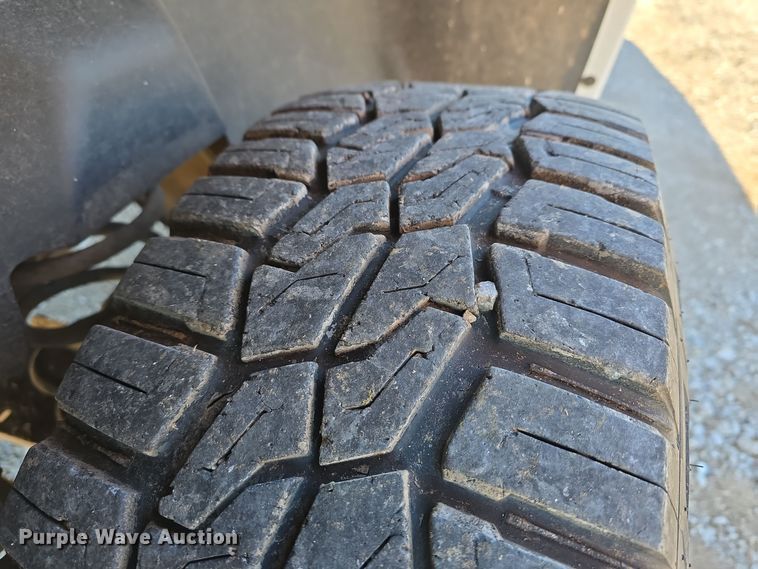 image for item LW9992 2013 Dodge Ram 1500 Quad Cab pickup truck