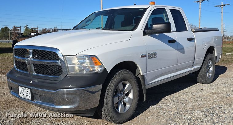 image for item LW9996 2014 Dodge Ram 1500 Quad Cab pickup truck