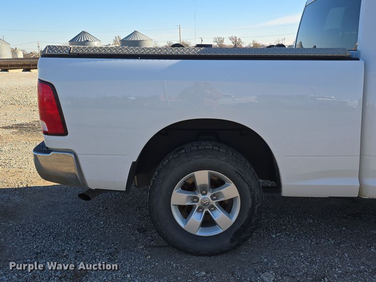 image for item LW9996 2014 Dodge Ram 1500 Quad Cab pickup truck