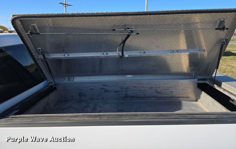 image for item LW9996 2014 Dodge Ram 1500 Quad Cab pickup truck