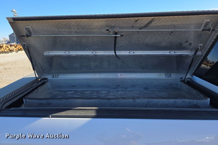 image for item LW9996 2014 Dodge Ram 1500 Quad Cab pickup truck