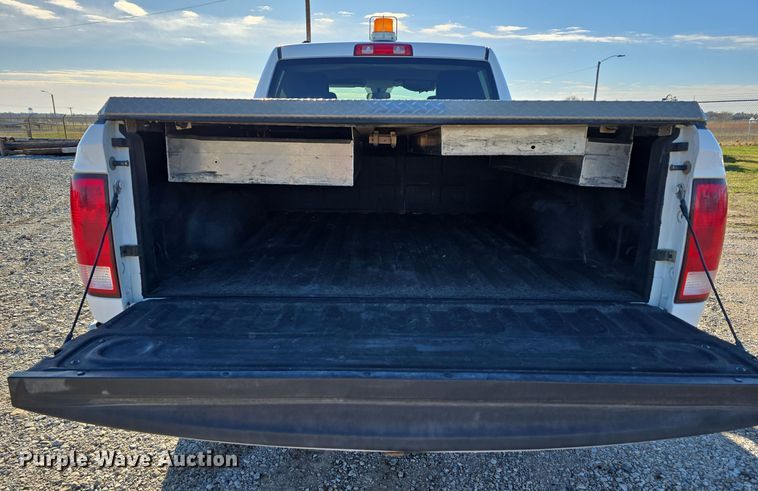 image for item LW9996 2014 Dodge Ram 1500 Quad Cab pickup truck