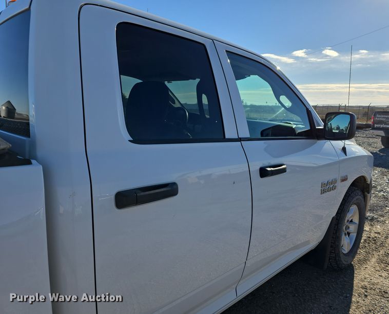 image for item LW9996 2014 Dodge Ram 1500 Quad Cab pickup truck