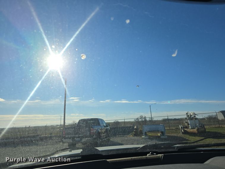 image for item LW9996 2014 Dodge Ram 1500 Quad Cab pickup truck