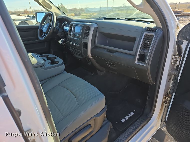 image for item LW9996 2014 Dodge Ram 1500 Quad Cab pickup truck