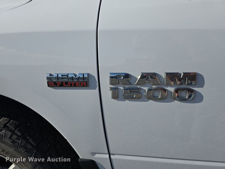 image for item LW9996 2014 Dodge Ram 1500 Quad Cab pickup truck