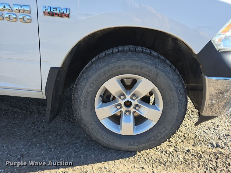 image for item LW9996 2014 Dodge Ram 1500 Quad Cab pickup truck