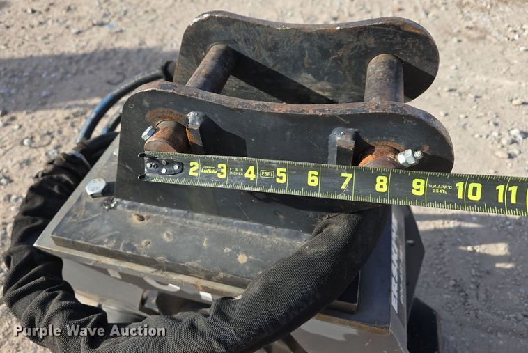 image for item LX9017 2016 Erskine PC100 mini excavator plate compactor