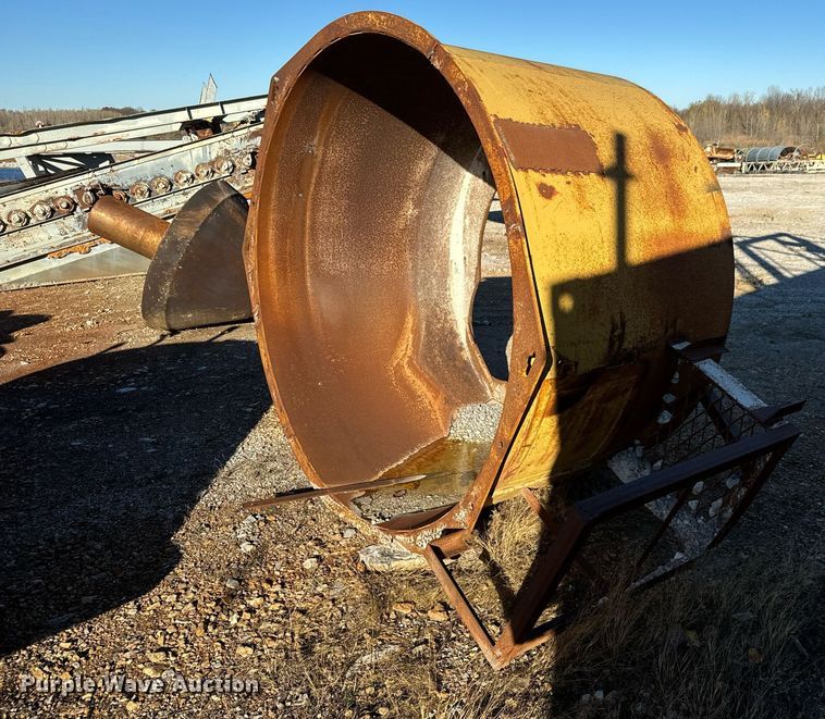 image for item MT9034 Allis-Chalmers Hydrocone 500 cone crushing plant