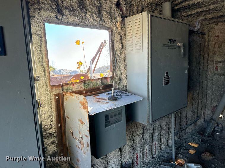 image for item MT9034 Allis-Chalmers Hydrocone 500 cone crushing plant