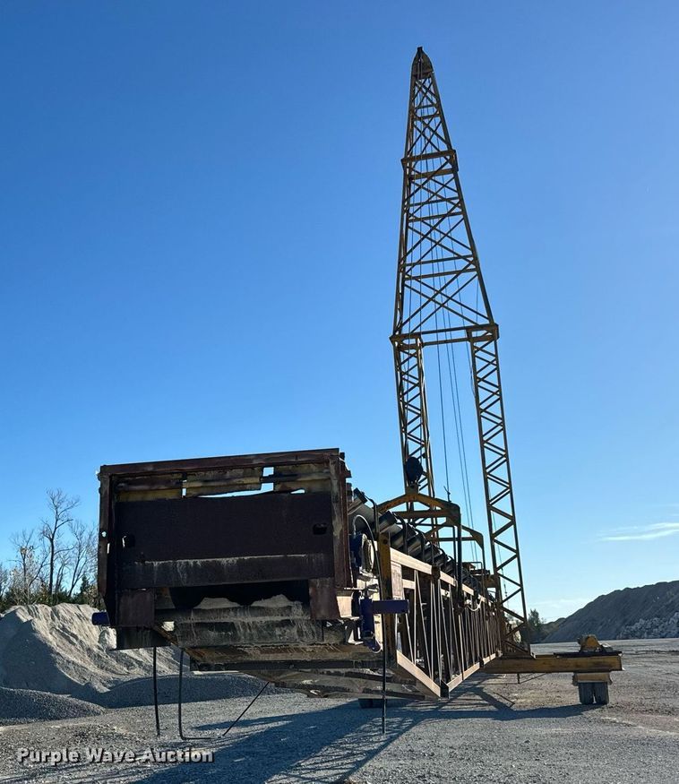 image for item MT9036 Peerless stacking conveyor