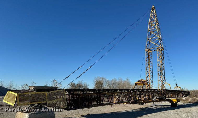 image for item MT9036 Peerless stacking conveyor