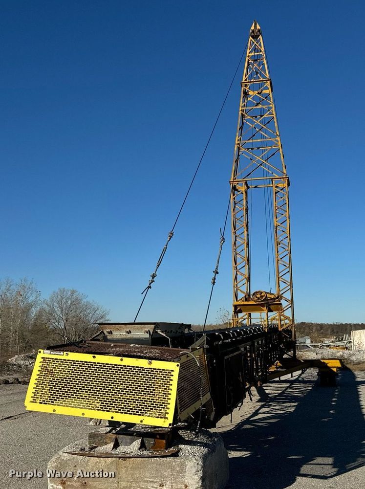 image for item MT9036 Peerless stacking conveyor