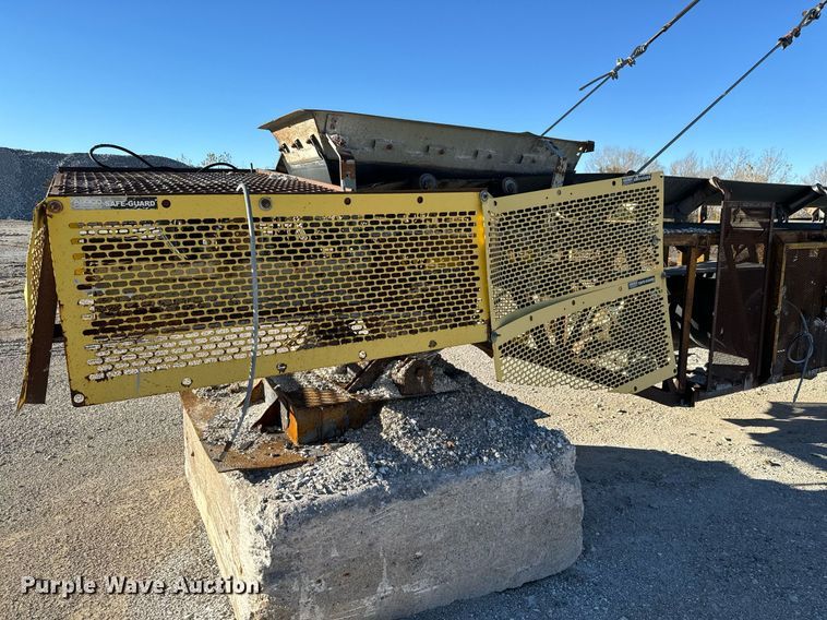 image for item MT9036 Peerless stacking conveyor