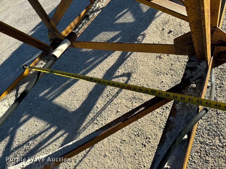 image for item MT9036 Peerless stacking conveyor