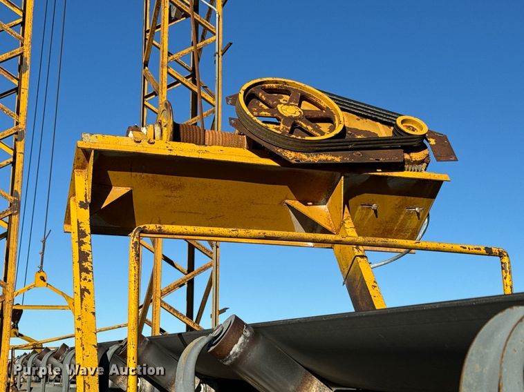 image for item MT9036 Peerless stacking conveyor