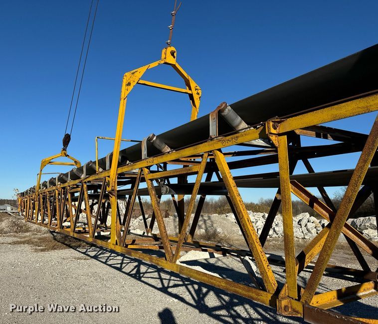 image for item MT9036 Peerless stacking conveyor