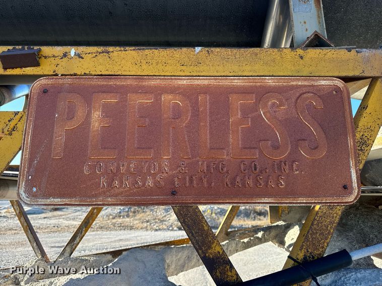 image for item MT9036 Peerless stacking conveyor