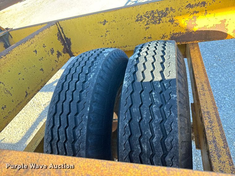 image for item MT9036 Peerless stacking conveyor