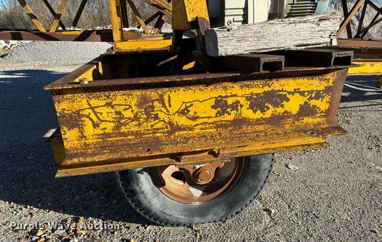 image for item MT9036 Peerless stacking conveyor