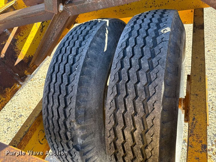 image for item MT9036 Peerless stacking conveyor