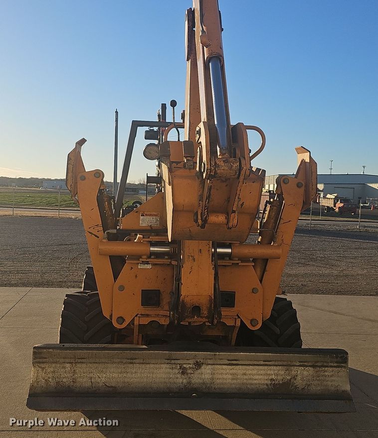 image for item NI9314 2004 Case 560 trencher