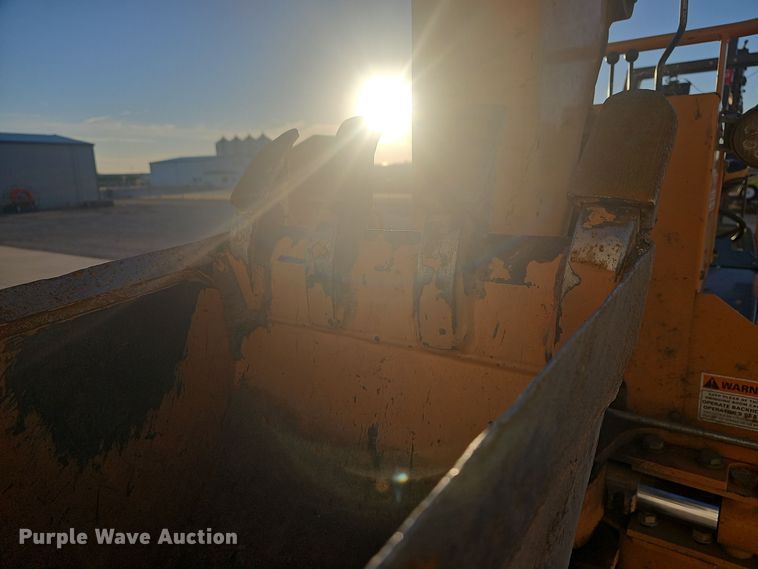 image for item NI9314 2004 Case 560 trencher