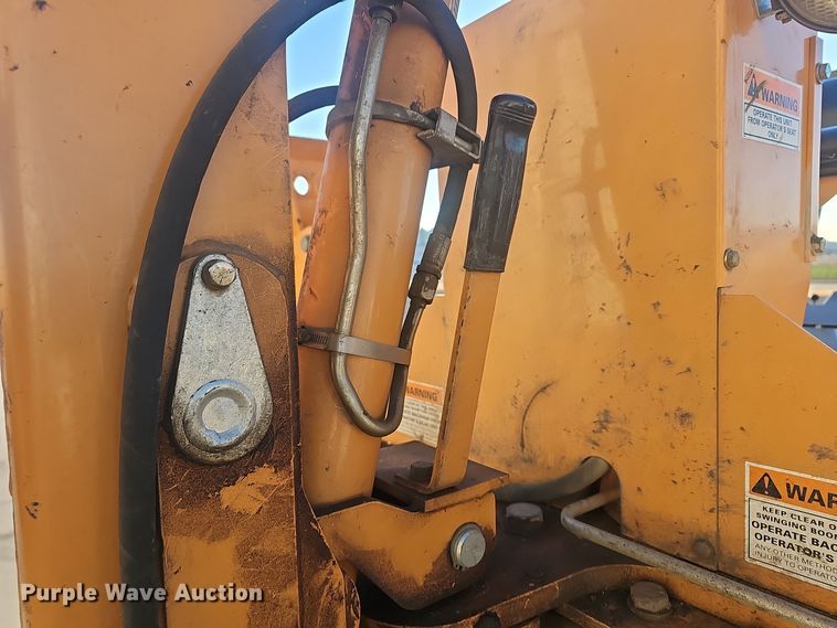 image for item NI9314 2004 Case 560 trencher