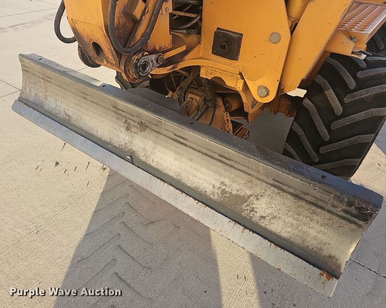 image for item NI9314 2004 Case 560 trencher