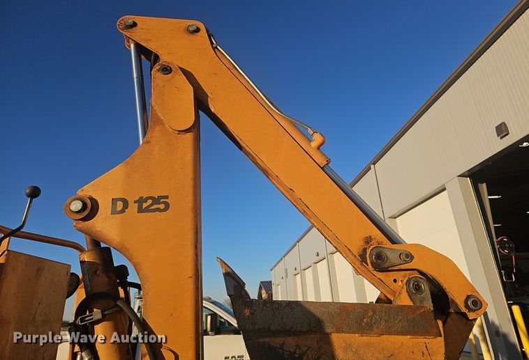 image for item NI9314 2004 Case 560 trencher