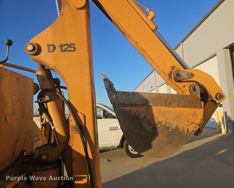 image for item NI9314 2004 Case 560 trencher