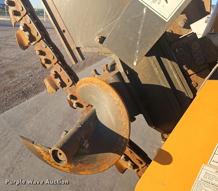 image for item NI9314 2004 Case 560 trencher