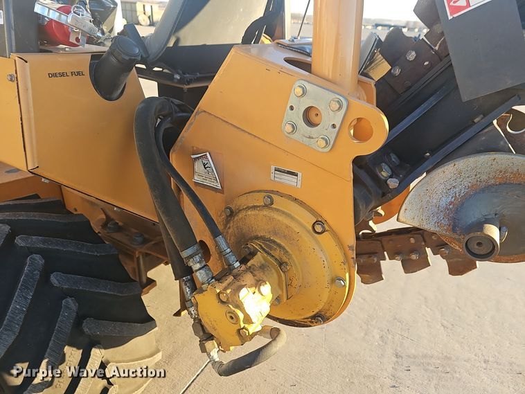 image for item NI9314 2004 Case 560 trencher