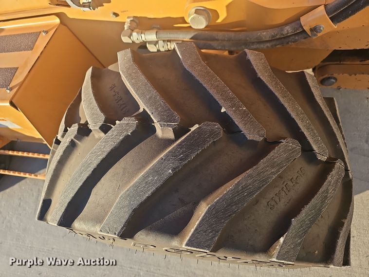 image for item NI9314 2004 Case 560 trencher