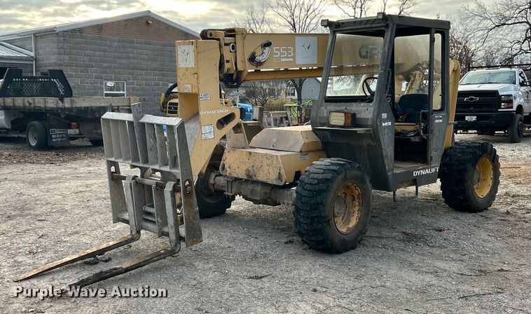 image for item NJ9579 1996 Gehl 553 telehandler