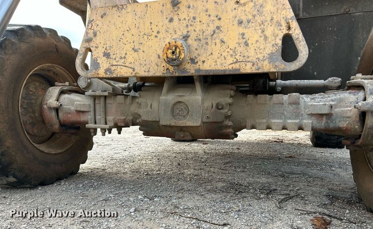 image for item NJ9579 1996 Gehl 553 telehandler