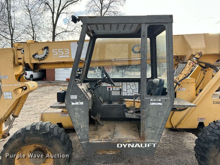 image for item NJ9579 1996 Gehl 553 telehandler