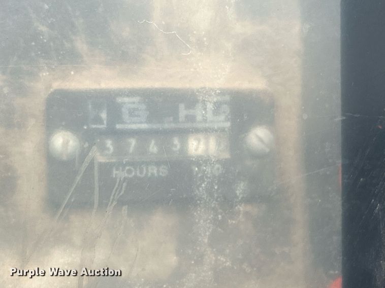 image for item NJ9579 1996 Gehl 553 telehandler