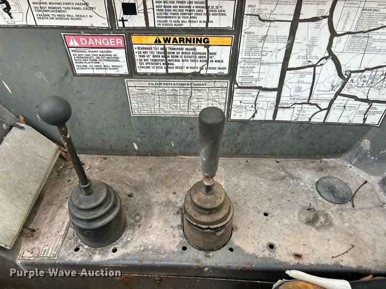 image for item NJ9579 1996 Gehl 553 telehandler