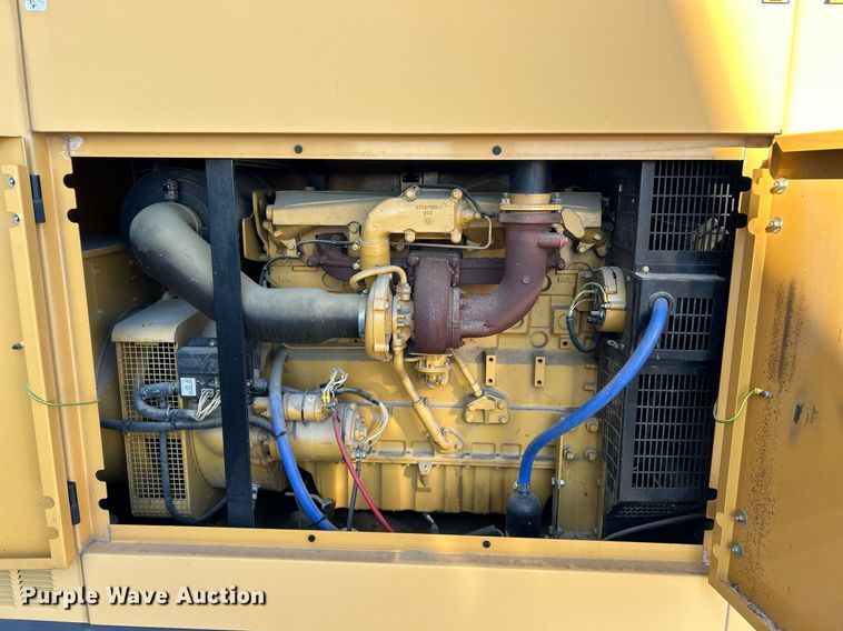 image for item NJ9617 2001 Olympian D100P2 generator