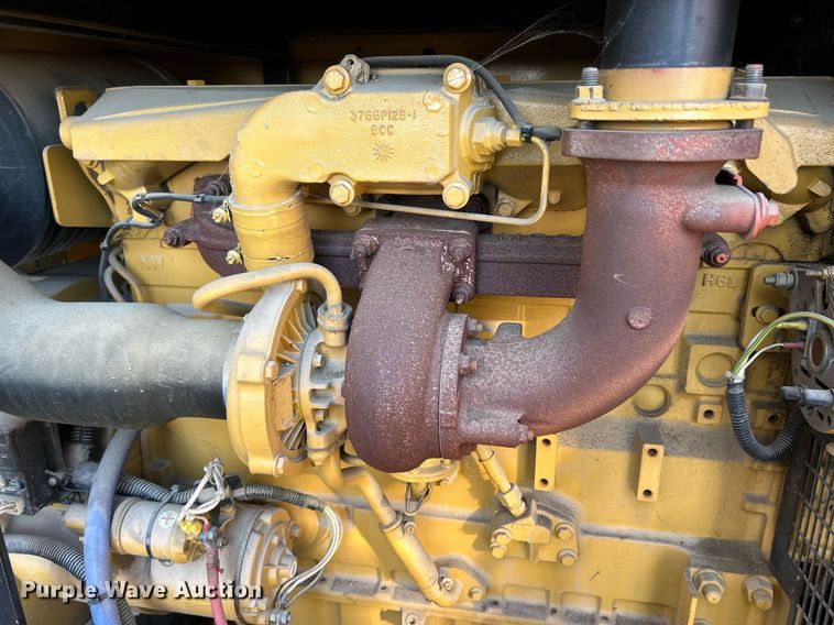 image for item NJ9617 2001 Olympian D100P2 generator