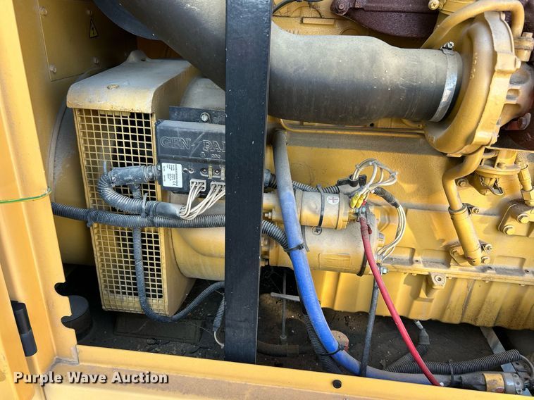 image for item NJ9617 2001 Olympian D100P2 generator