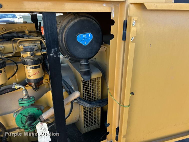 image for item NJ9617 2001 Olympian D100P2 generator